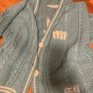 TAYLOR SWIFT 1989 Cardigan